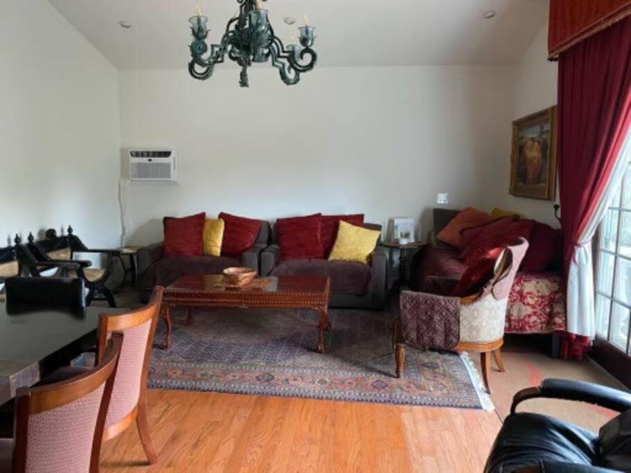 Entire Second Flr - Santa Monica Luxury Roman Villa Los Angeles Exteriör bild