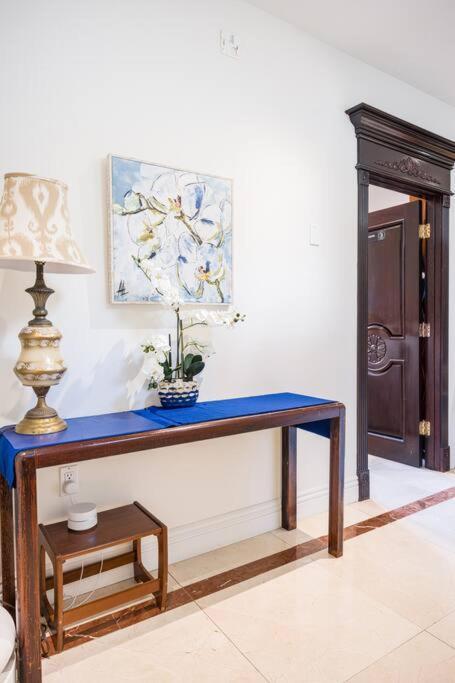 Entire Second Flr - Santa Monica Luxury Roman Villa Los Angeles Exteriör bild