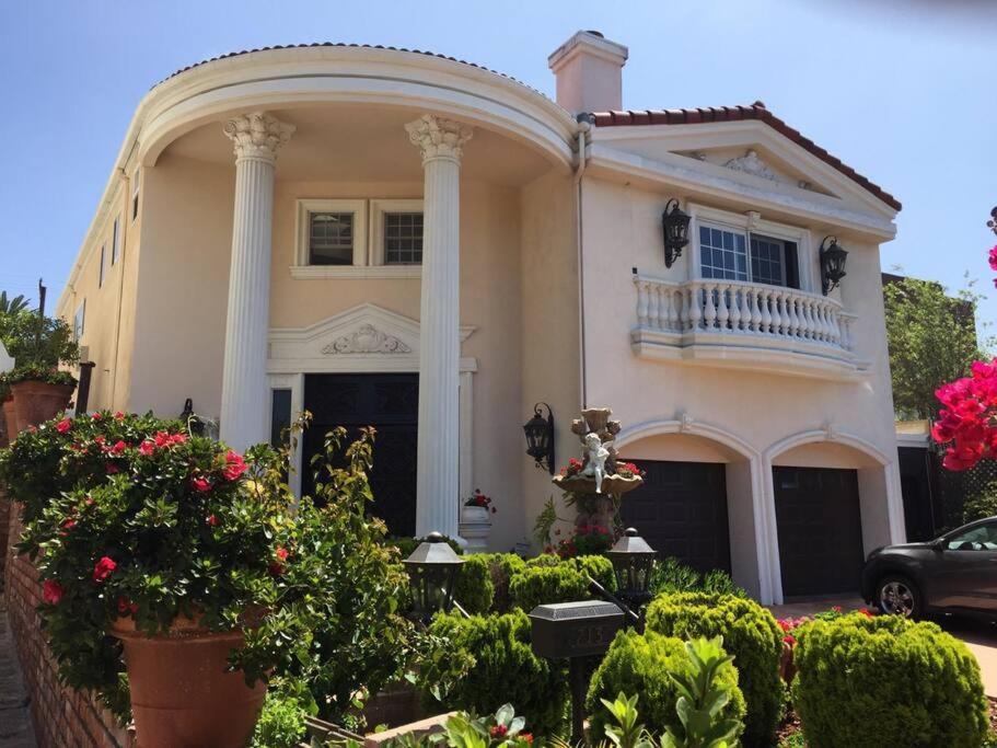 Entire Second Flr - Santa Monica Luxury Roman Villa Los Angeles Exteriör bild