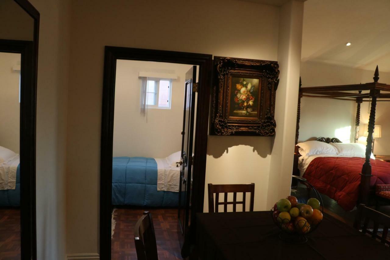 Entire Second Flr - Santa Monica Luxury Roman Villa Los Angeles Exteriör bild